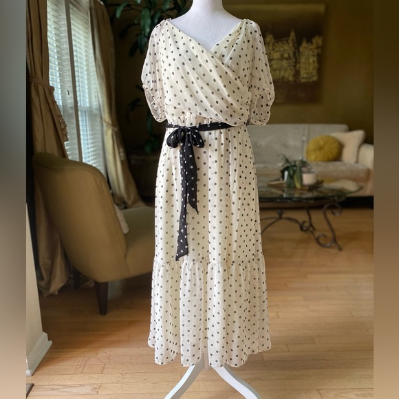 julia jordan Dresses & Skirts - julia jordan Polka Dot-Print Short-Sleeve Midi Chiffon Dress white black sz 12